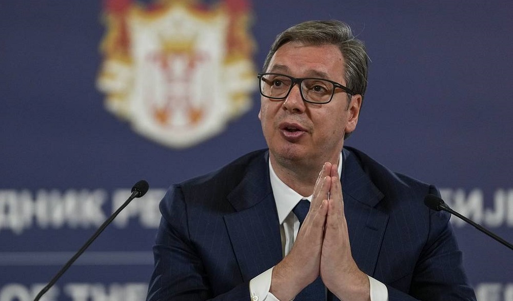 Vucic u premton serbeve: Nuk do bashkohemi me NATO-n